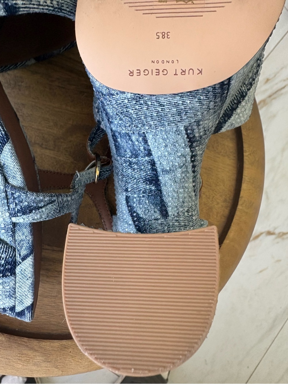 NEW Kurt Geiger Kensington Blue Denim Tall Platform Sandals Gold Bird shoes sz 8 - Picture 6 of 14